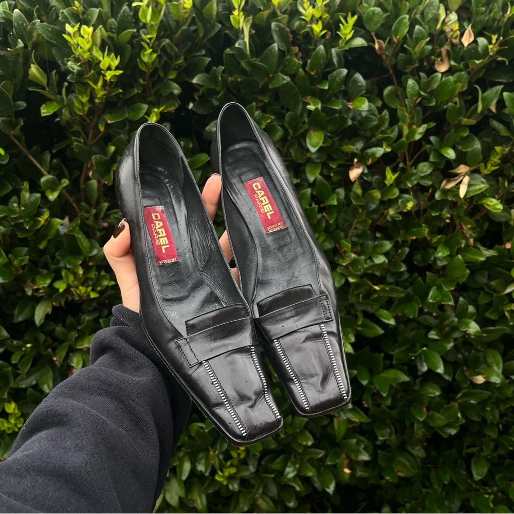 Black Square-Toe Leather Kitten Heel